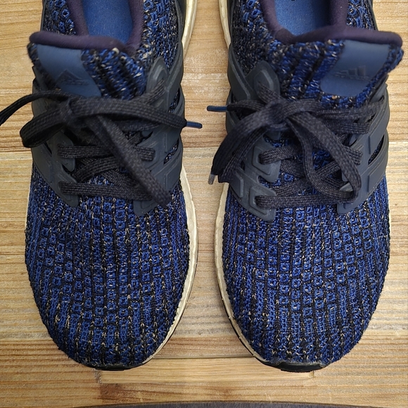 Adidas UltraBoost - Picture 5 of 7